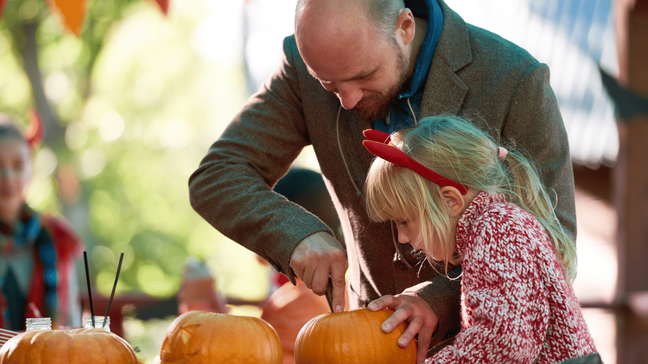 hand safety while carving pumpkins